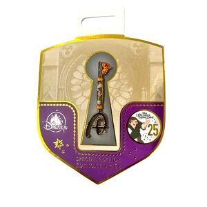 Hunchback Of Notre Dame 25th Anniversary Key Pin Disney Flair NEW Special